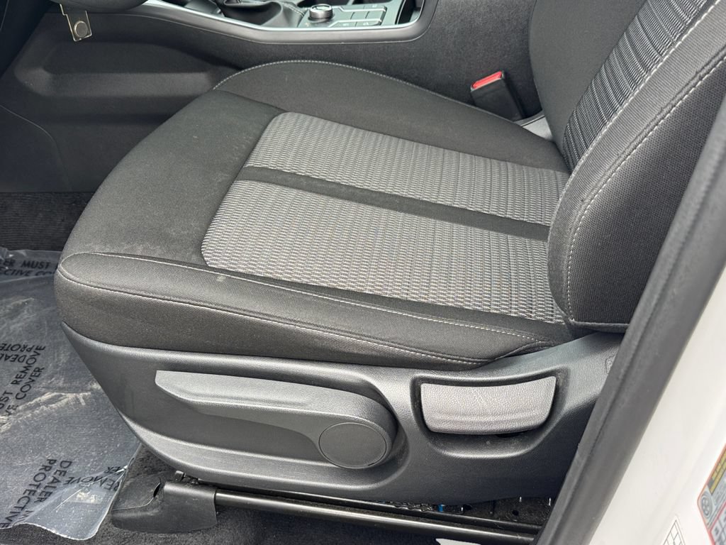 Used 2023 Kia Sorento LX AWD/4WD image 15