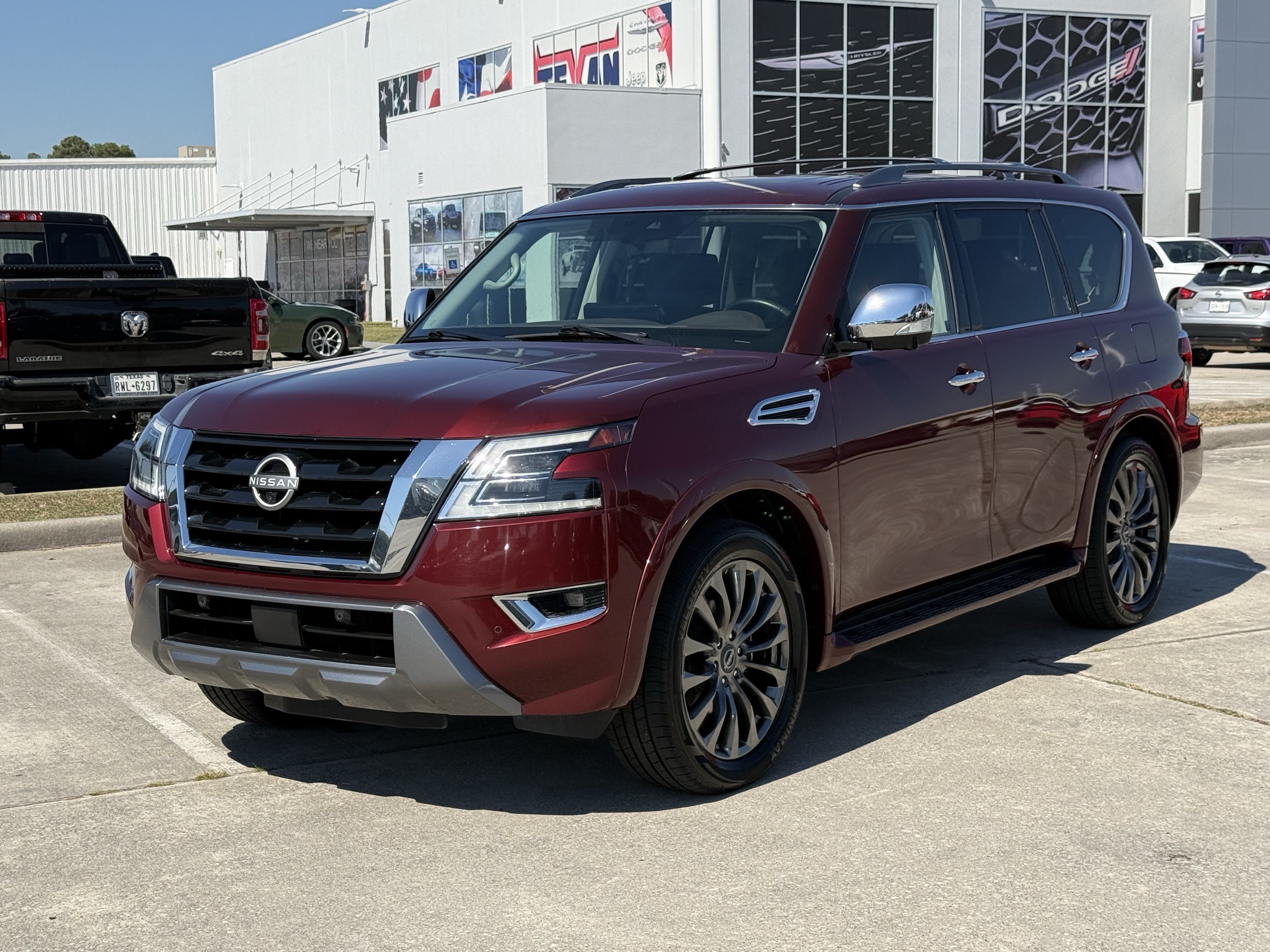 Used 2023 Nissan Armada Platinum w/ Captain's Chairs Package AWD/4WD image 9