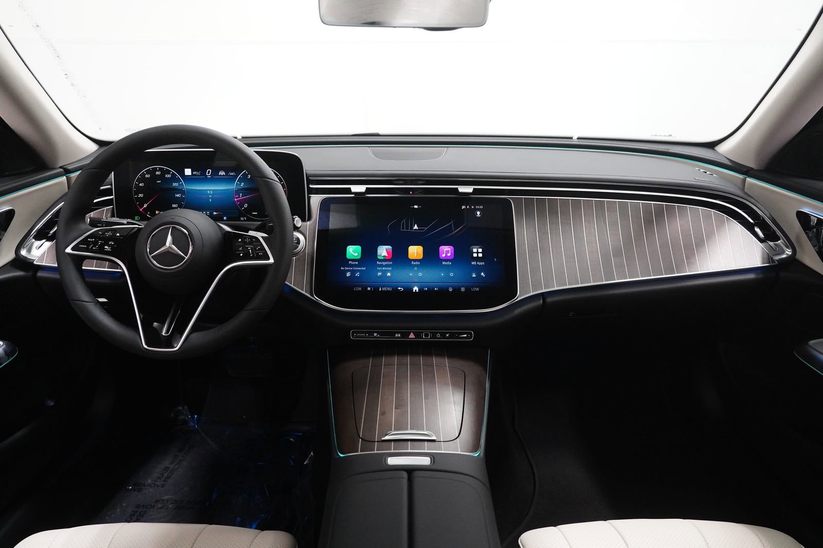 New 2026 Mercedes-Benz E 350 4MATIC Sedan image 18