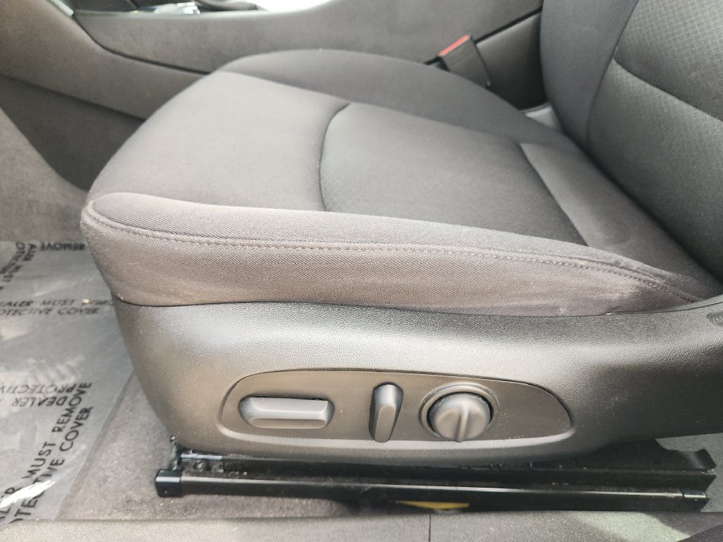 Used 2023 Chevrolet Malibu LT FWD image 25