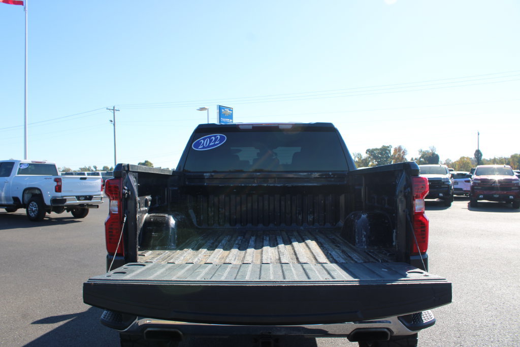 Used 2022 Chevrolet Silverado 1500 LT w/ Z71 Off-Road Package AWD/4WD image 22