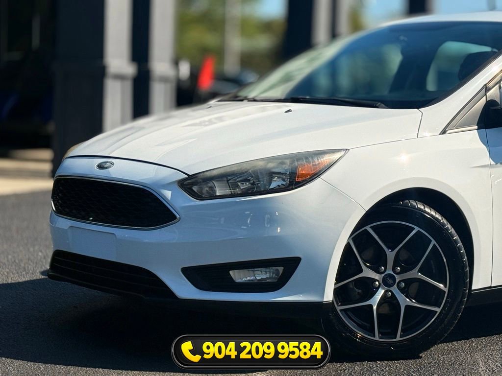 Used 2018 Ford Focus SEL FWD image 2