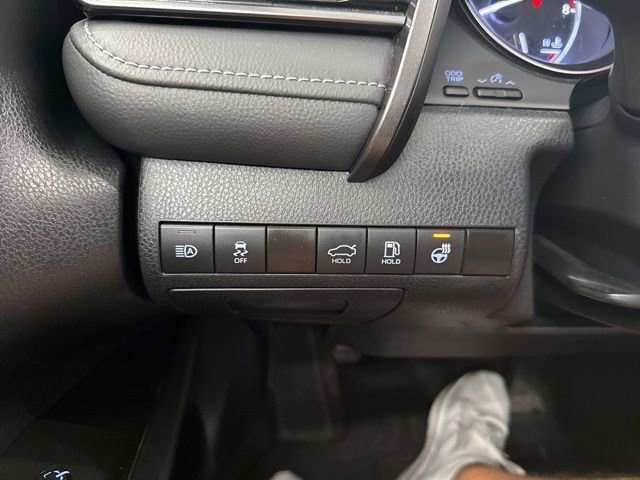 Used 2024 Toyota Camry SE FWD image 19