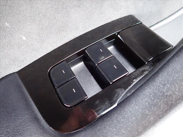 Used 2021 Tesla Model Y Long Range image 16