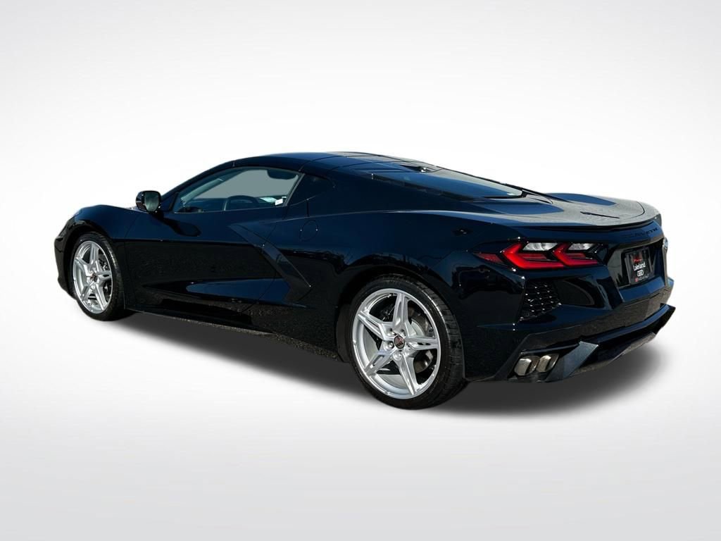 Used 2025 Chevrolet Corvette Stingray Premium Cpe w/ 3LT RWD image 2
