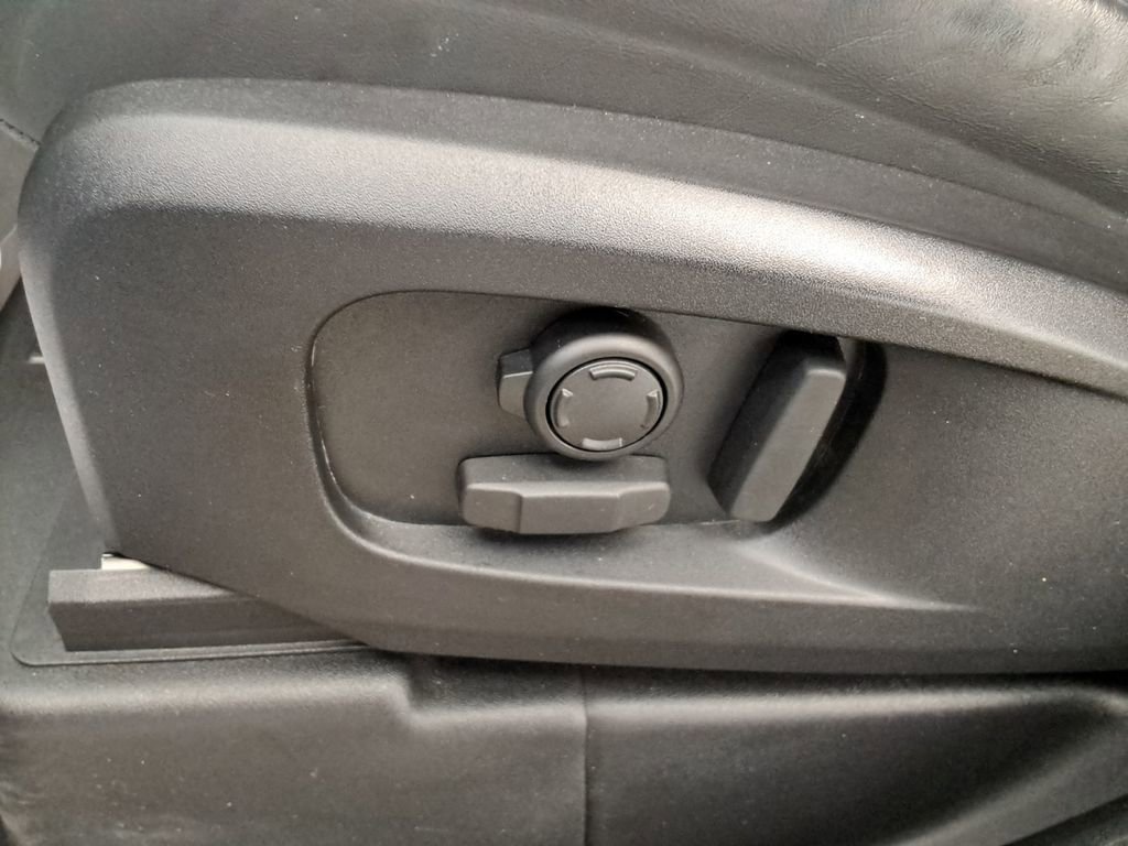 Used 2020 Land Rover Defender 110 HSE AWD/4WD image 17