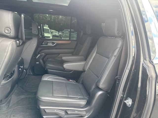 Used 2025 GMC Yukon XL Denali w/ Denali Reserve Package AWD/4WD image 15