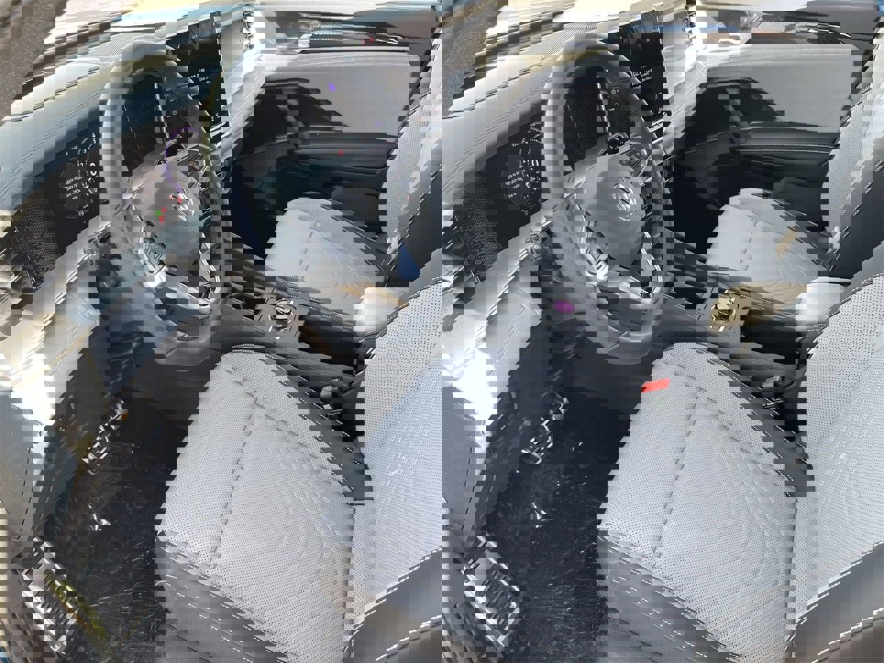 New 2026 Volkswagen Tiguan SE R-Line image 14