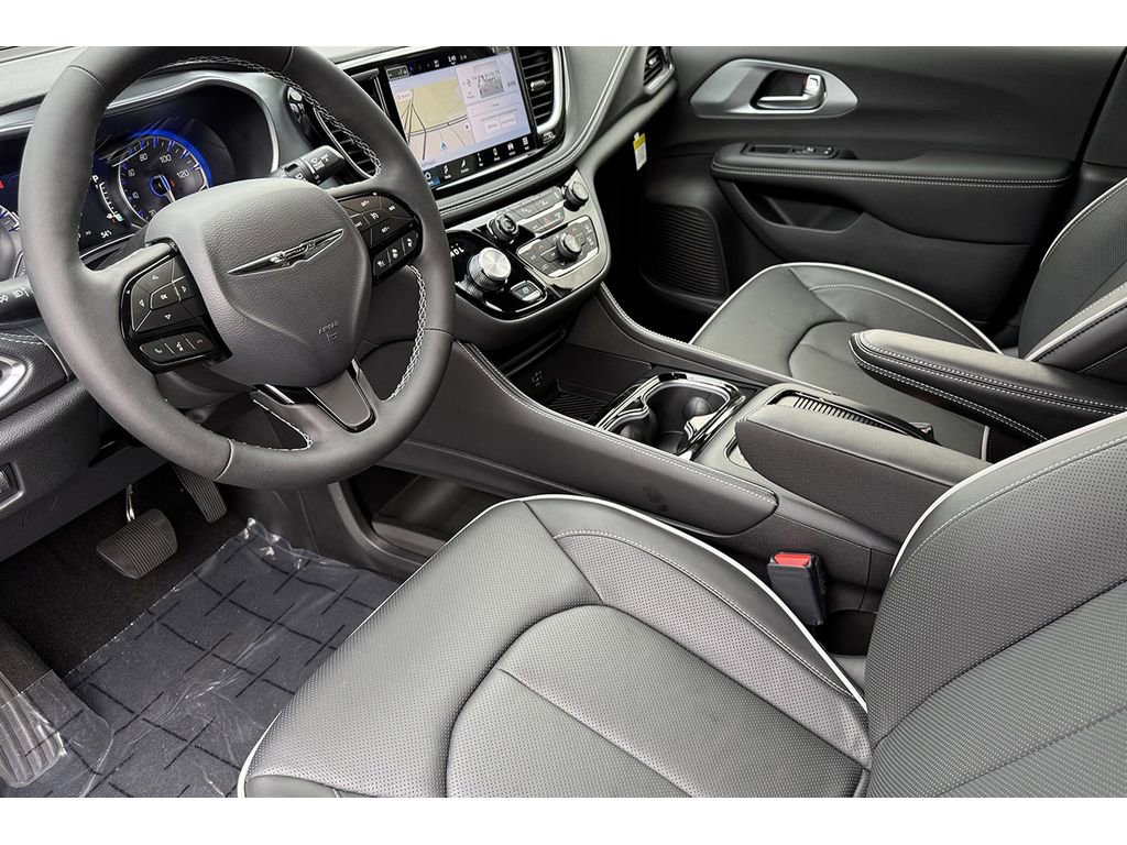 New 2026 Chrysler Pacifica Limited w/ S Appearance Package image 11