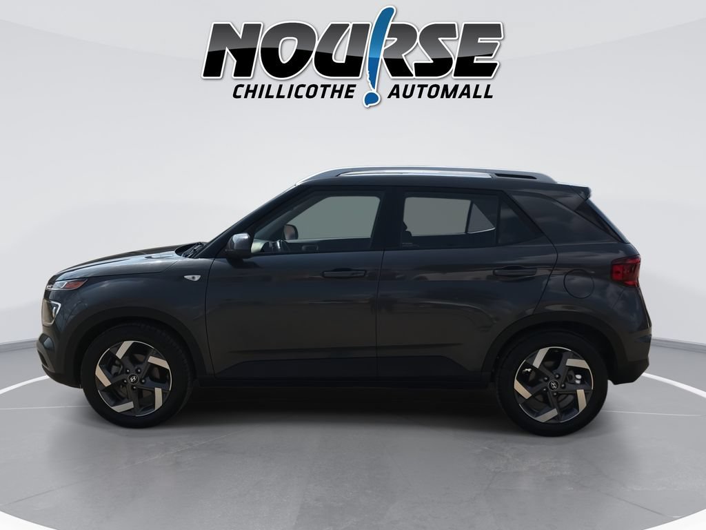 Used 2024 Hyundai Venue SEL FWD image 5