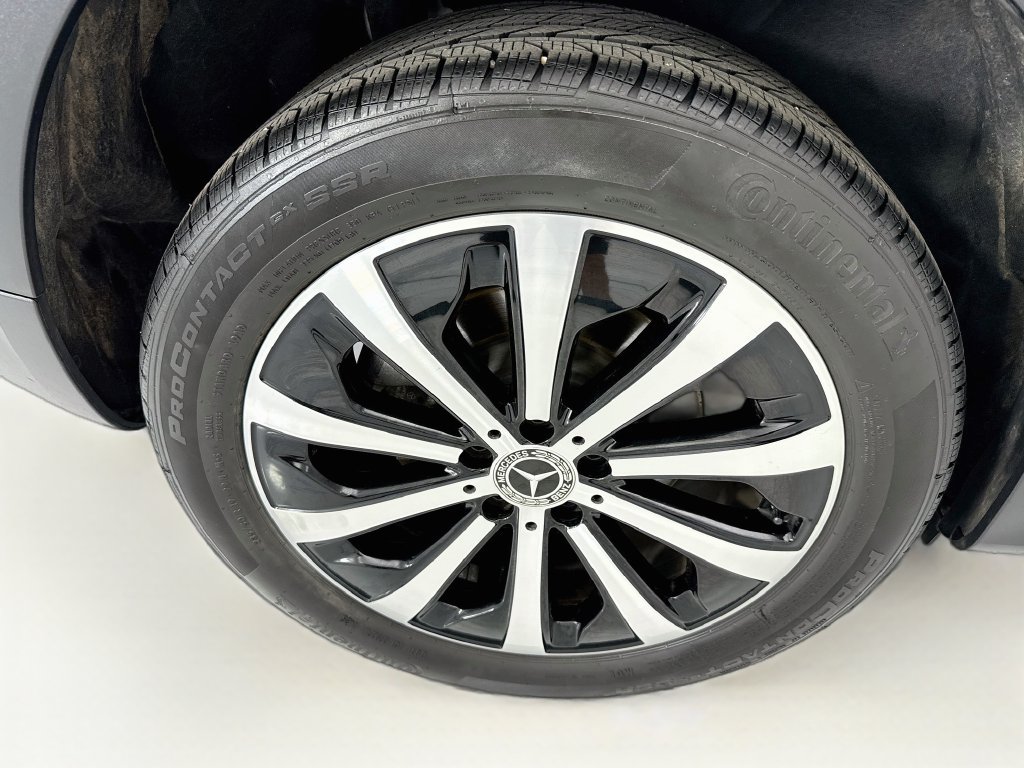 Used 2023 Mercedes-Benz GLB 250 image 31