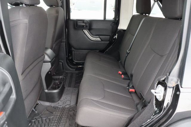 Used 2017 Jeep Wrangler Unlimited Willys image 35