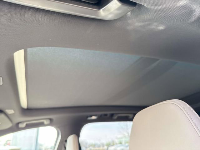 New 2026 Volvo XC90 B6 Plus w/ Protection Package Premier image 21