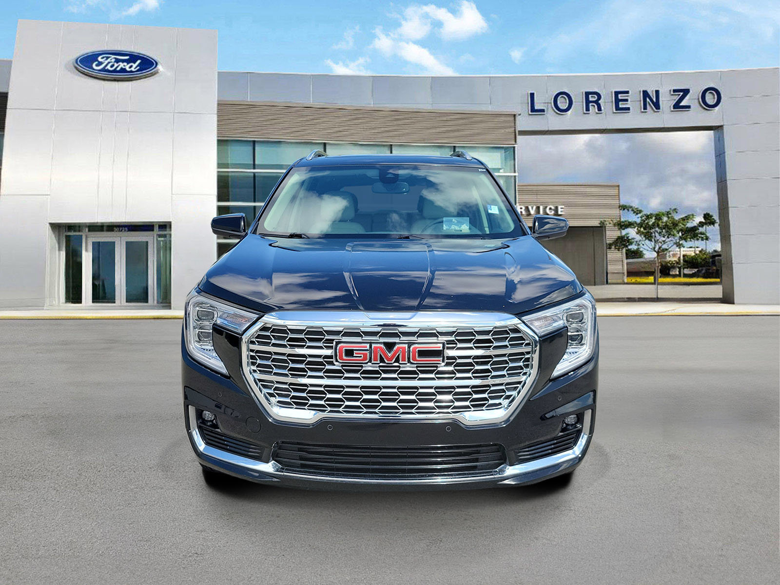 Used 2023 GMC Terrain Denali AWD/4WD image 2