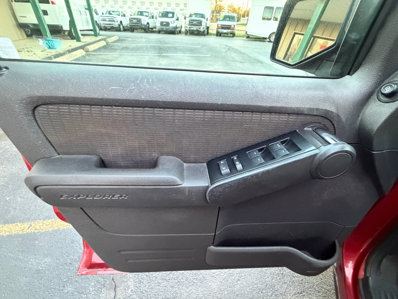 Used 2010 Ford Explorer Sport Trac XLT image 17