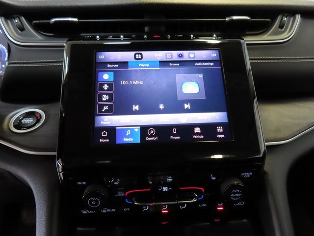 Used 2021 Jeep Grand Cherokee L Limited image 26