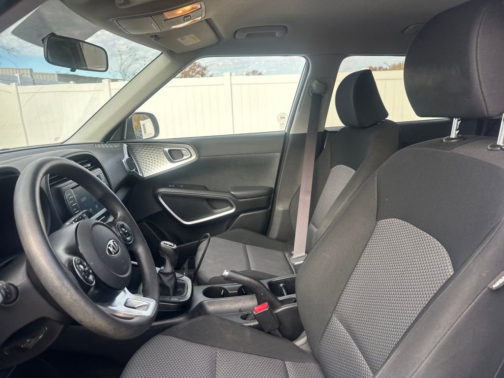 Used 2021 Kia Soul LX image 33