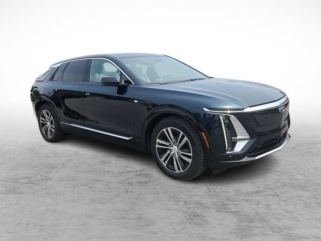 New 2027 Cadillac Lyriq Luxury w/ LPO, Floor Liner Package AWD/4WD image 2