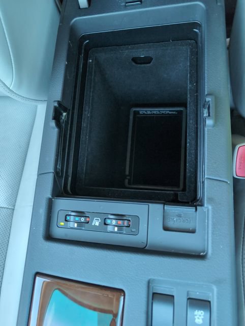 Used 2010 Lexus RX 450h AWD image 26