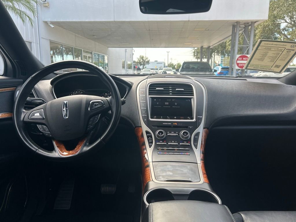 Used 2017 Lincoln MKX Reserve image 46