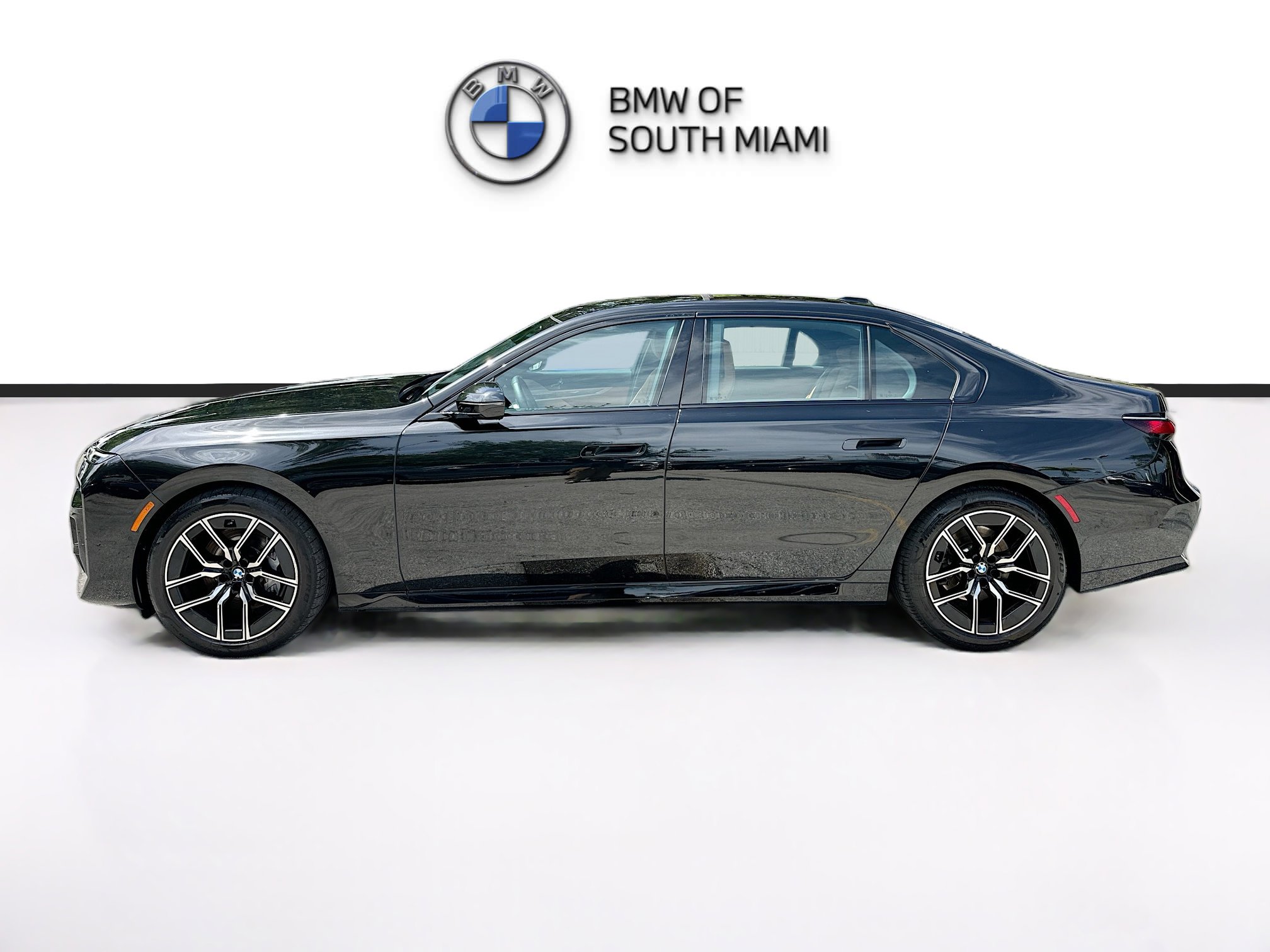 Certified 2024 BMW 740i RWD image 4