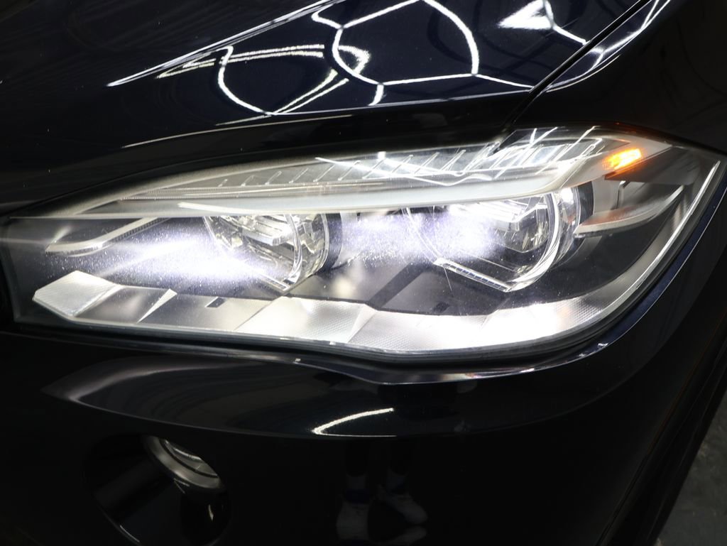 Used 2018 BMW X5 xDrive50i AWD/4WD image 37