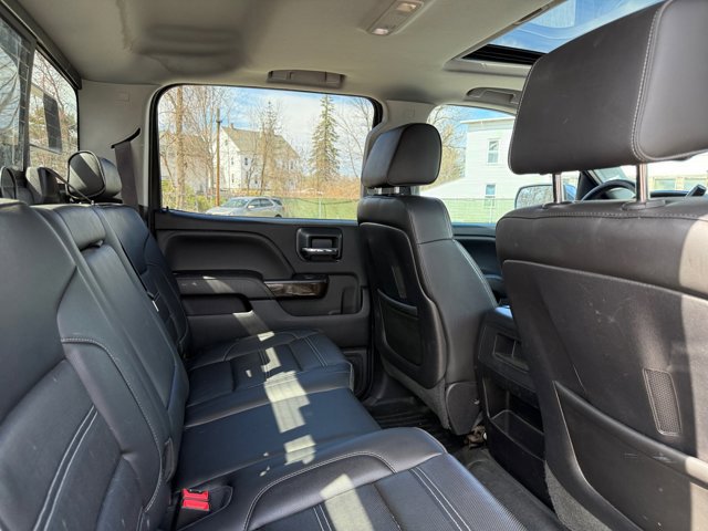 Used 2015 GMC Sierra 2500 Denali w/ Suspension Package, Off-Road AWD/4WD image 27