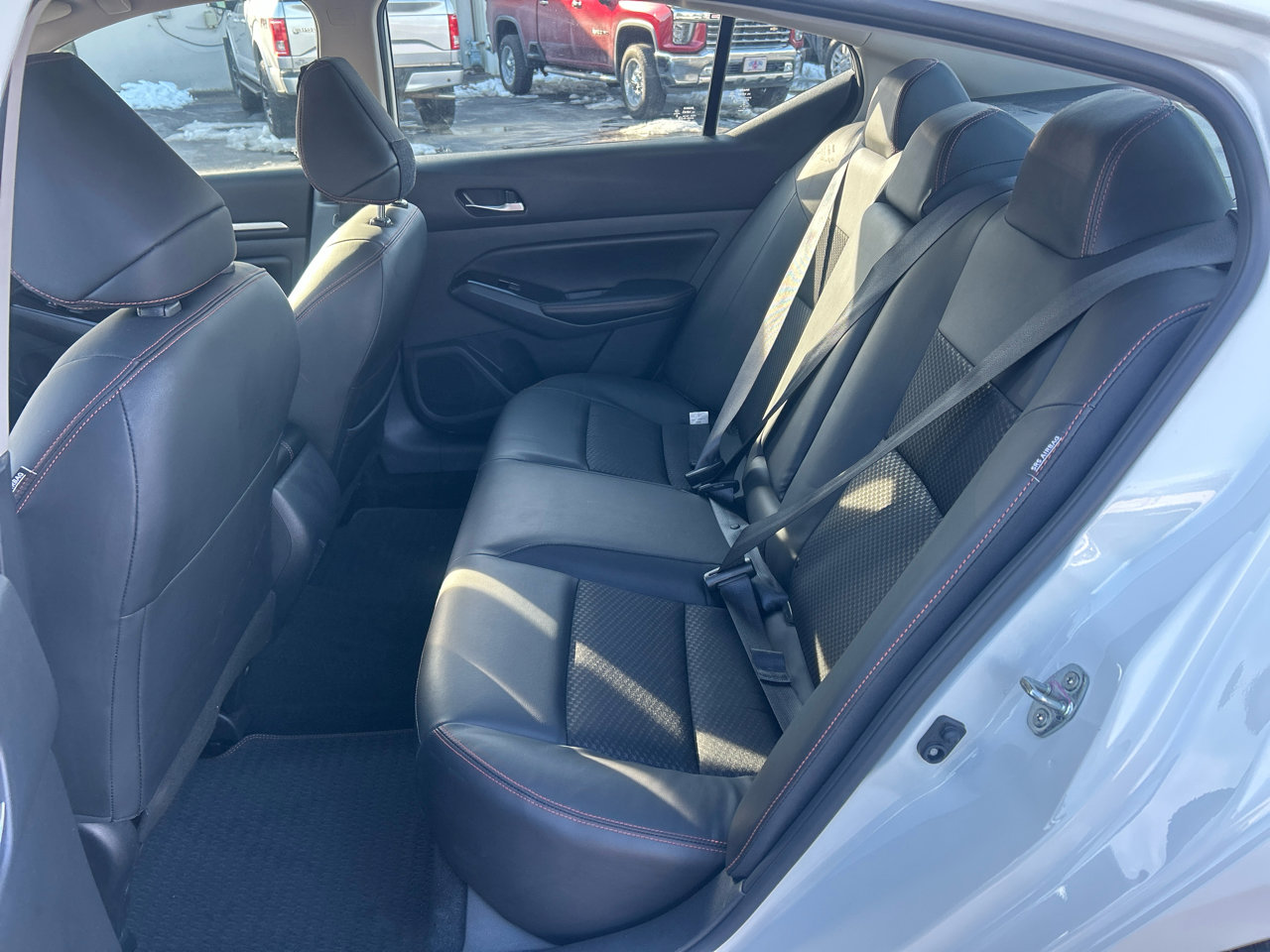 Used 2024 Nissan Altima 2.5 SR image 9