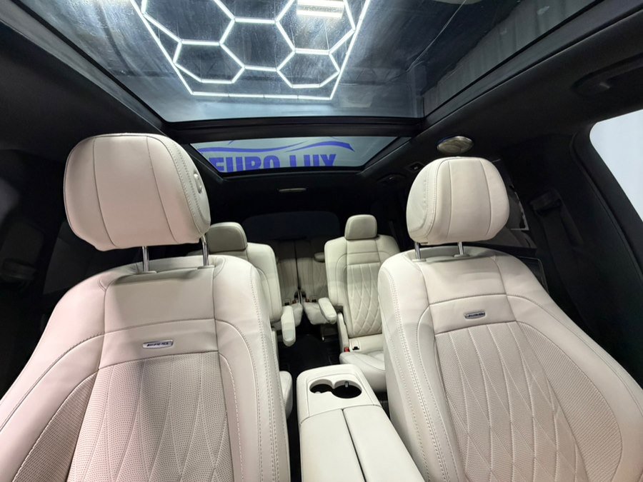 Used 2024 Mercedes-Benz GLS 63 AMG 4MATIC image 54