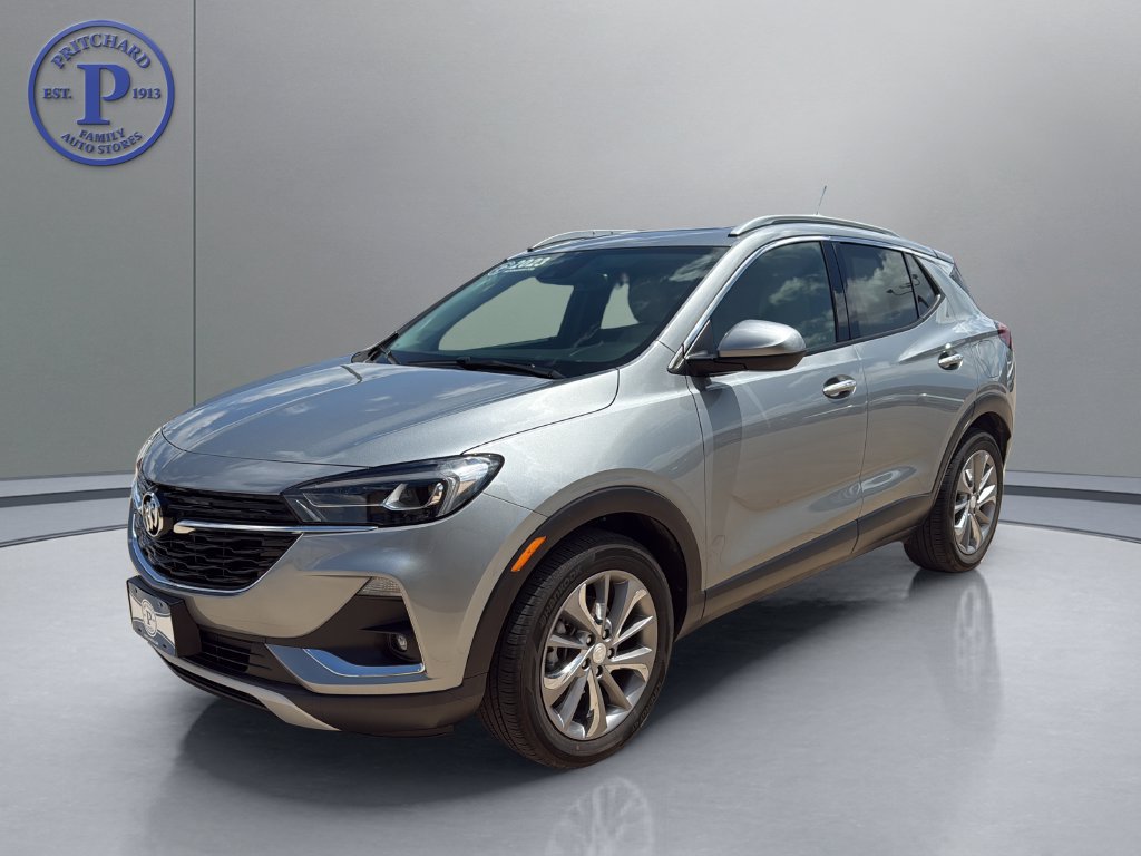 Used 2023 Buick Encore GX Essence w/ Experience Buick Package FWD image 3
