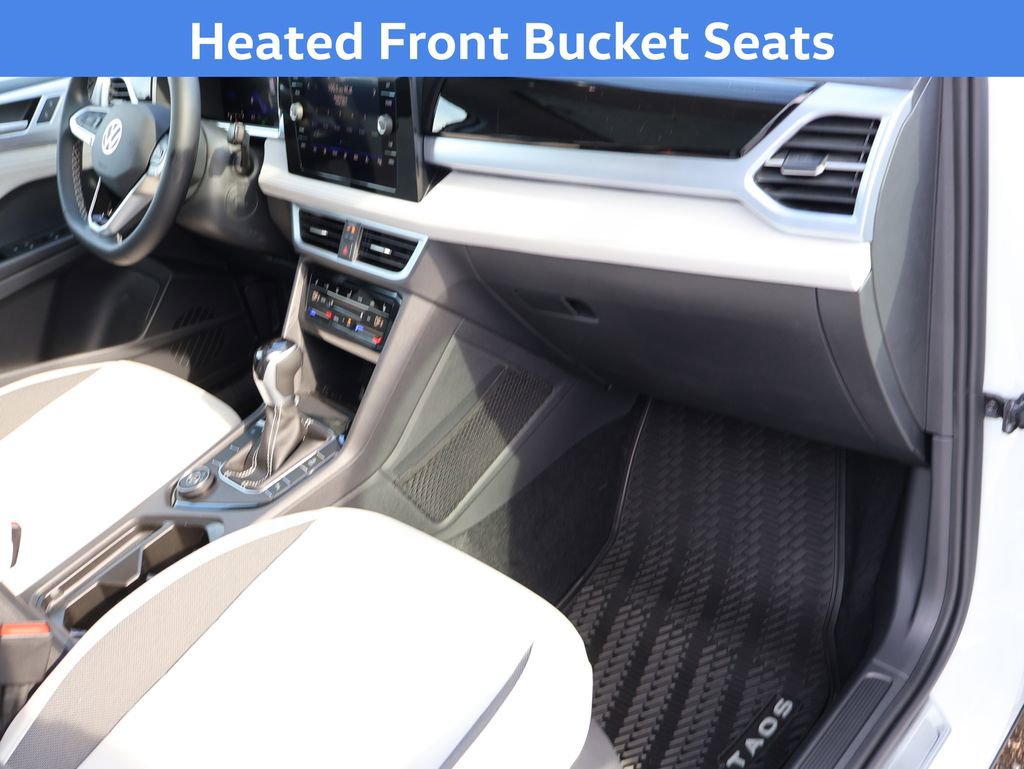 New 2026 Volkswagen Taos SE image 10