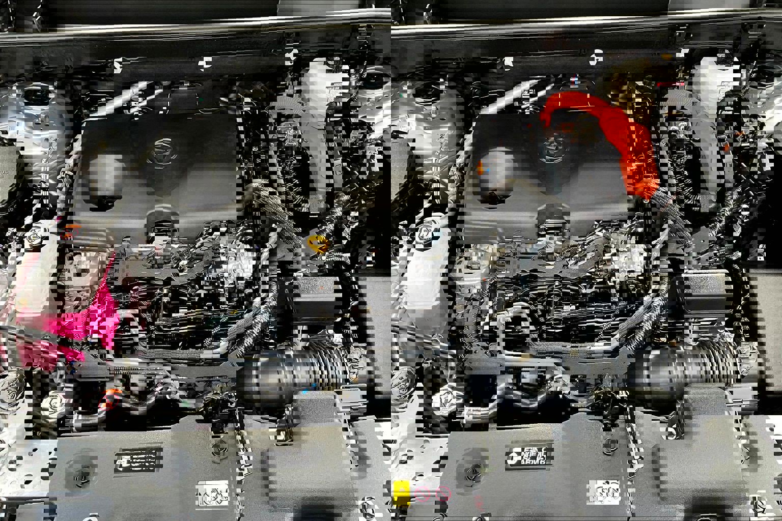 Used 2025 Toyota RAV4 XLE image 10