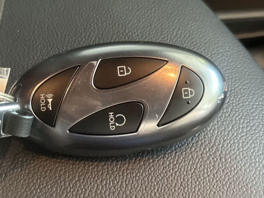 Used 2026 Hyundai Elantra Sport FWD image 28