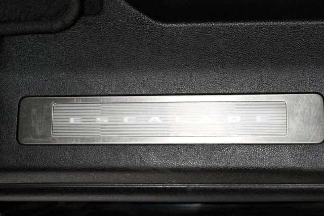 Used 2023 Cadillac Escalade V AWD/4WD image 40