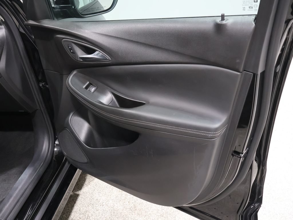 Used 2024 Buick Encore GX Sport Touring AWD/4WD image 21