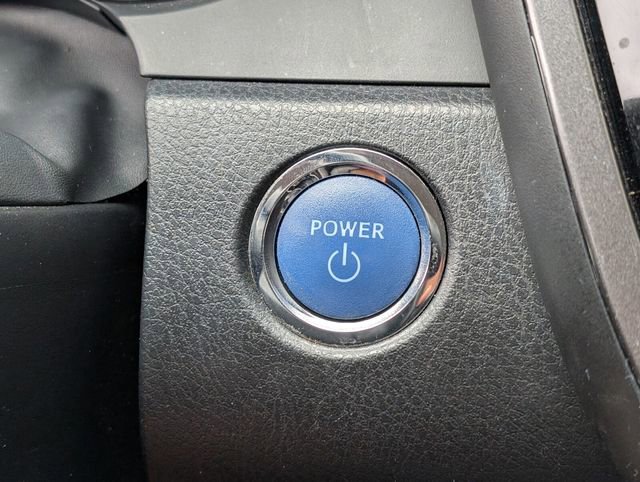 Used 2021 Toyota Camry XLE image 31