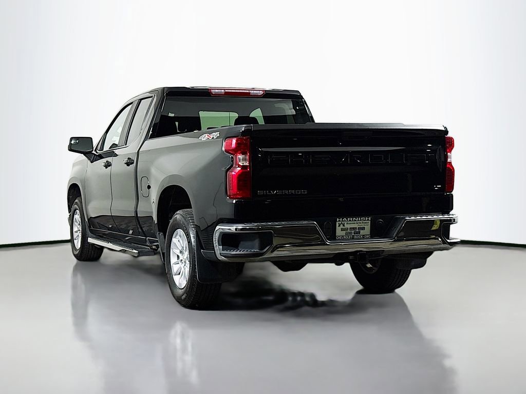 Used 2020 Chevrolet Silverado 1500 LT AWD/4WD image 5