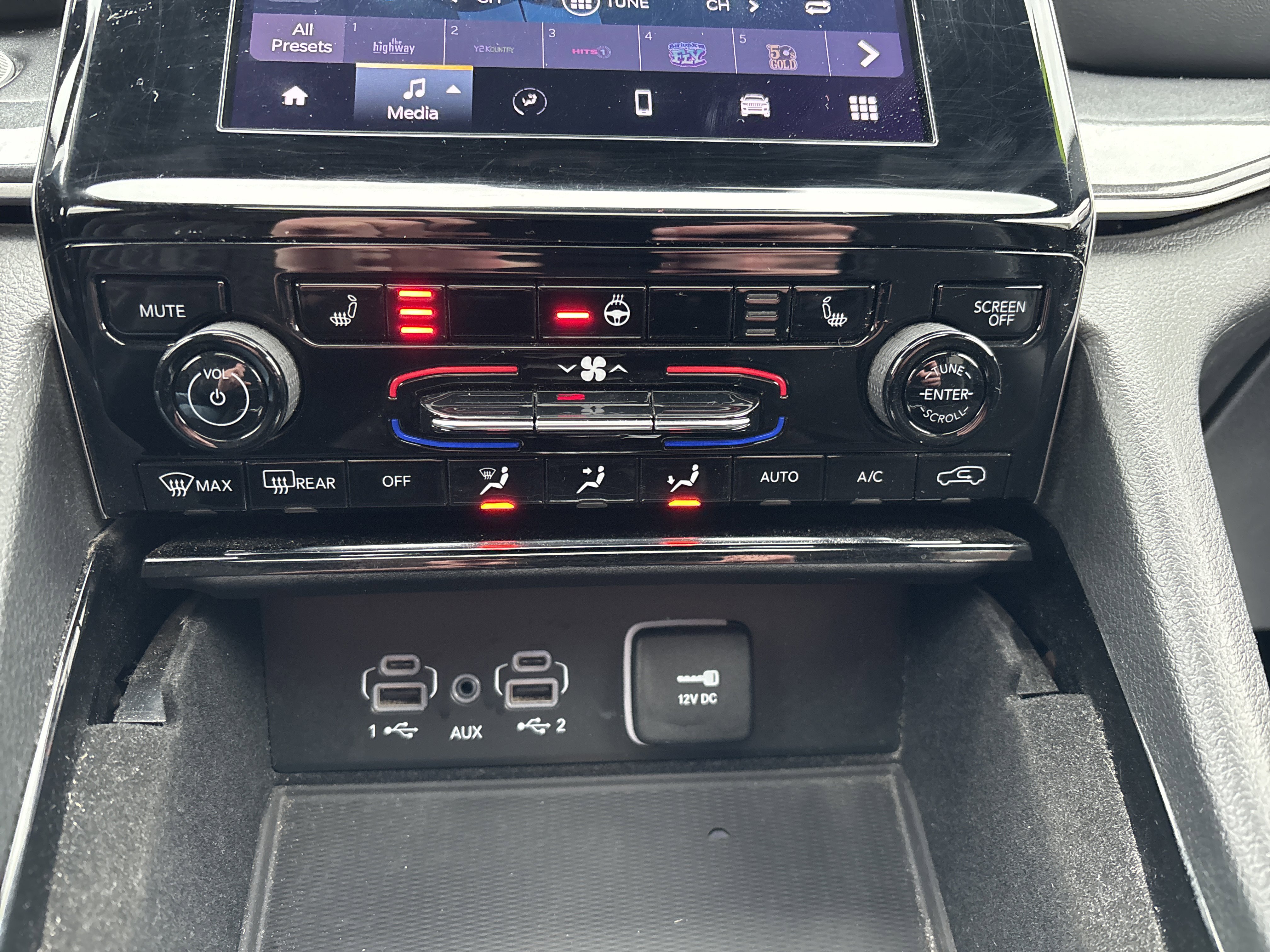 Used 2021 Jeep Grand Cherokee L Laredo image 29