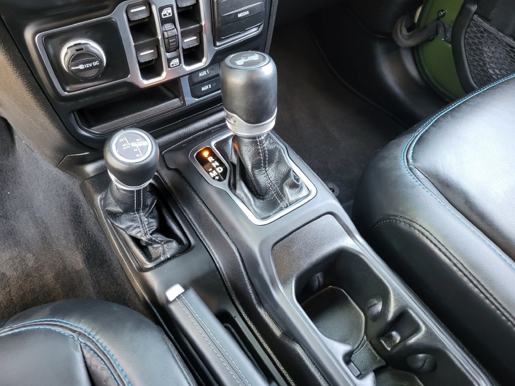Used 2024 Jeep Wrangler High Altitude AWD/4WD image 13