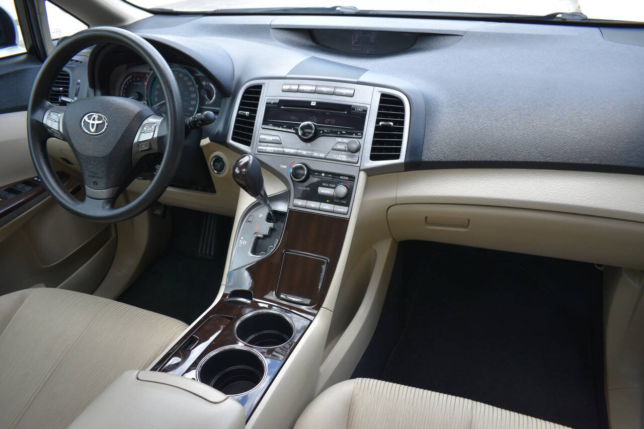 Used 2009 Toyota Venza AWD image 29