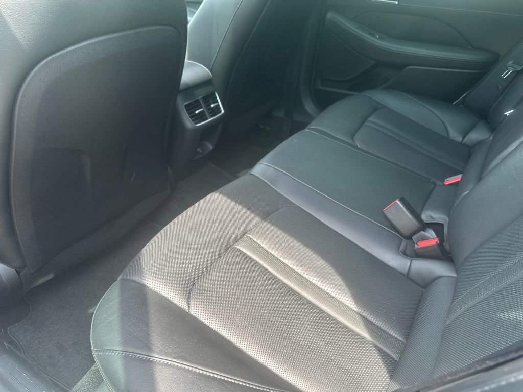 Used 2021 Hyundai Sonata Limited w/ Preferred Accessory Package FWD image 19
