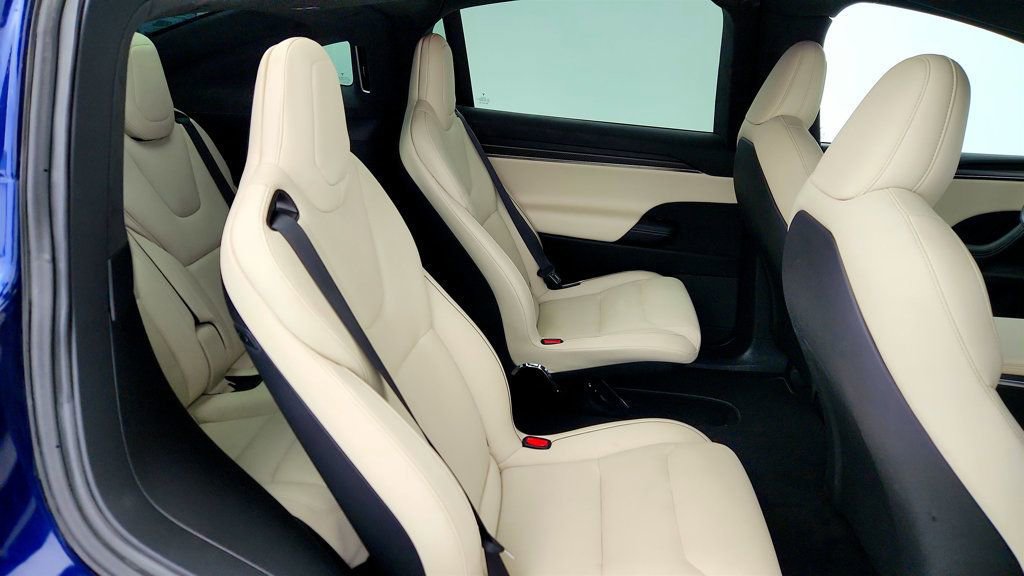 Used 2022 Tesla Model X Plaid image 30