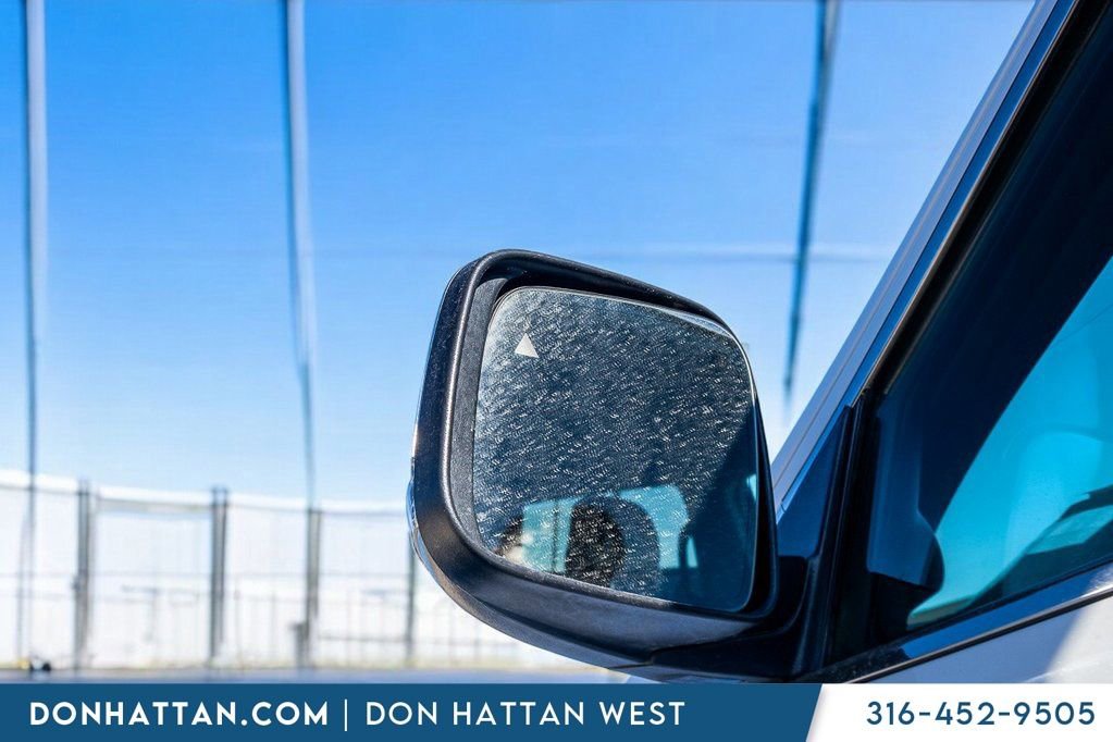 Used 2019 Jeep Grand Cherokee Limited image 37