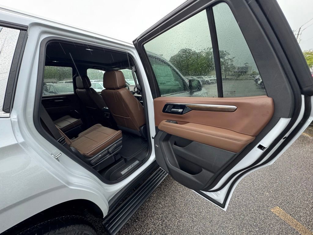 New 2026 Chevrolet Tahoe High Country RWD image 24