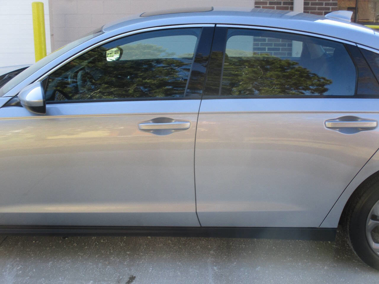 Used 2023 Honda Accord EX image 57