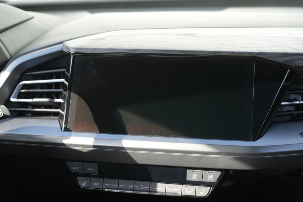 Used 2024 Audi Q4 e-tron Premium Plus w/ Premium Plus image 43