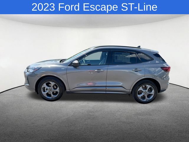 Used 2023 Ford Escape ST-Line w/ Tech Pack #1 AWD/4WD image 13