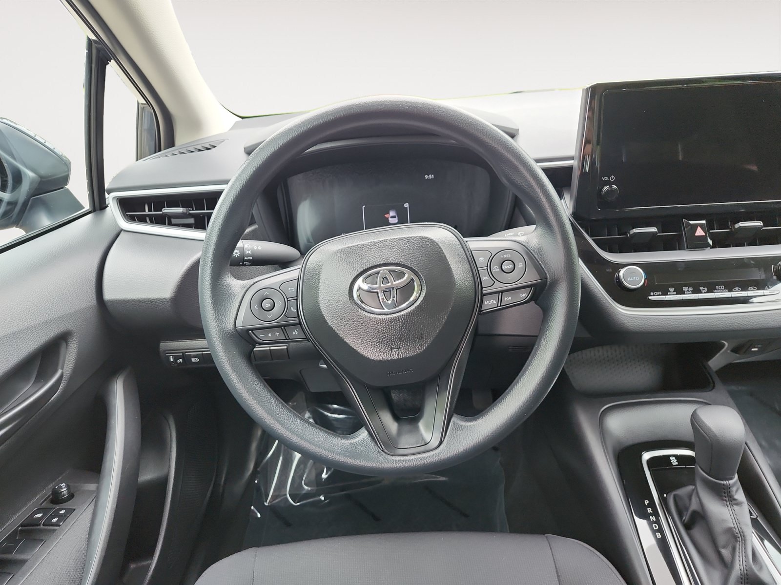 Used 2026 Toyota Corolla LE FWD image 16