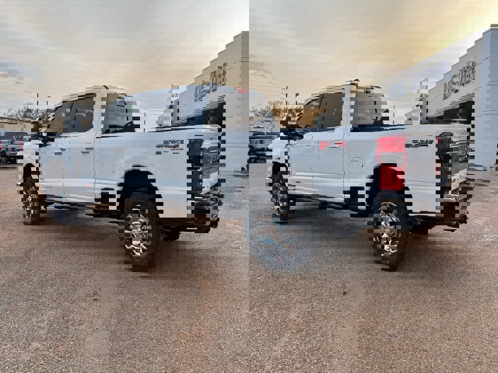 New 2026 Ford F250 King Ranch w/ Chrome Package image 3