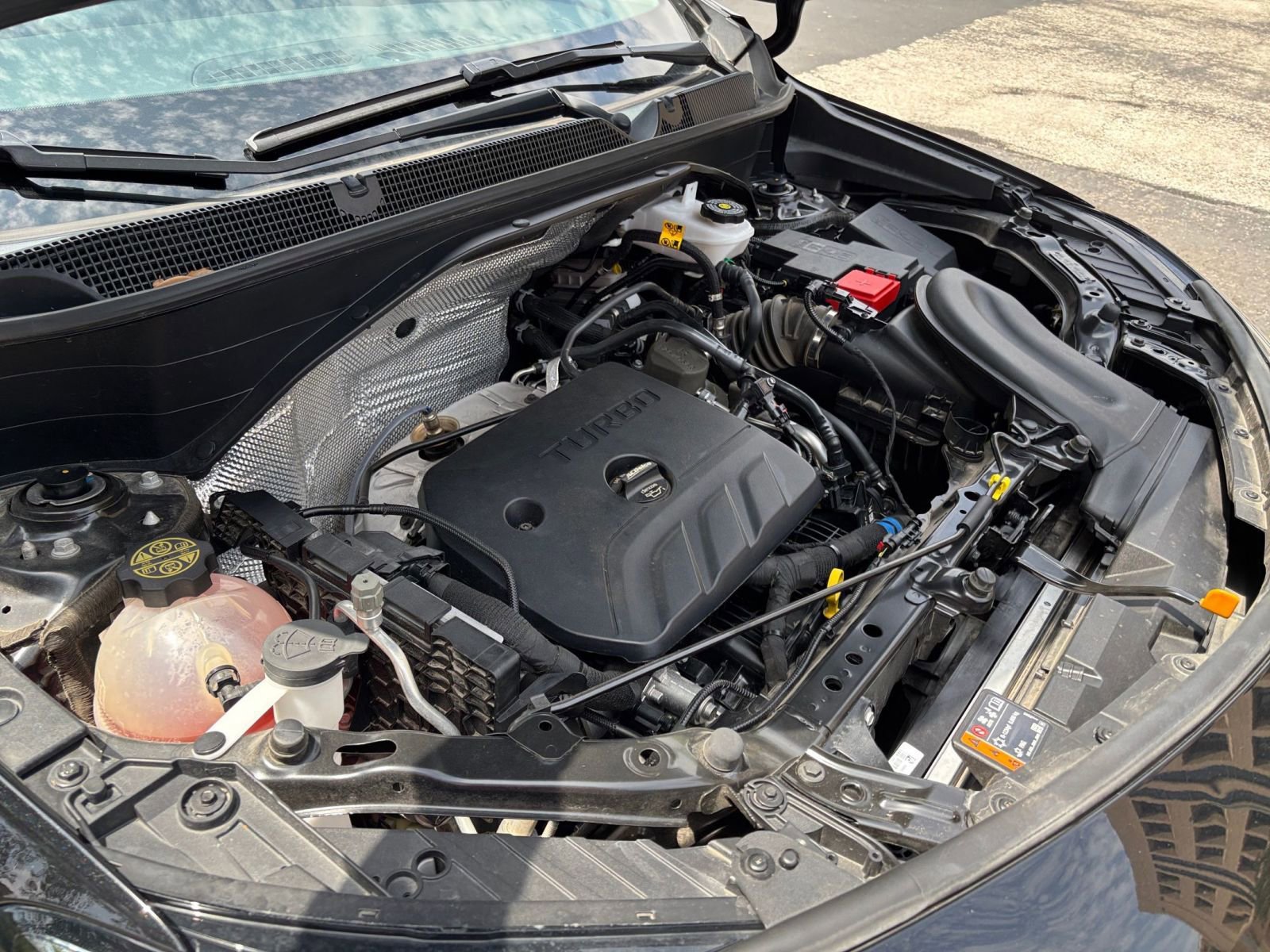 Used 2025 Buick Encore GX Preferred FWD image 27